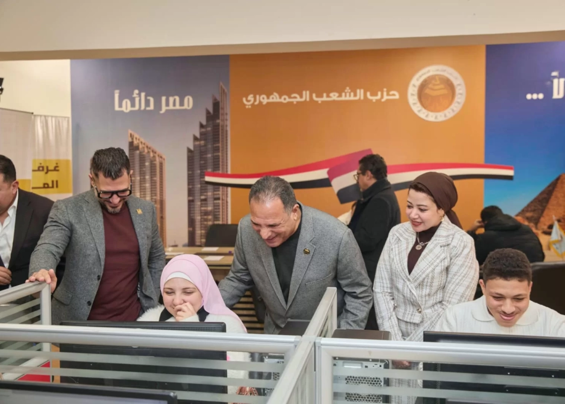 غرفة العمليات المركزية لحزب الشعب الجمهوري تتابع جولة الإعادة للتصويت في الدوائر الـ19 الملغاة 19 - جريدة المساء