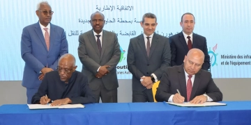 وزير الصناعة والنقل يزور مقر سلطة الموانئ والمناطق الحرة بجيبوتي ويشهد توقيع عدد من الاتفاقيات الهامة 1 - جريدة المساء