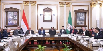 محافظ الجيزة يشارك في الاجتماع الشهري لمجلس جامعة القاهرة لمناقشة الملفات التعليمية والتنموية 1 - جريدة المساء