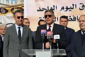 وزير التموين ومحافظ الجيزة يفتتحان سوق اليوم الواحد بشارع فيصل 29 - جريدة المساء