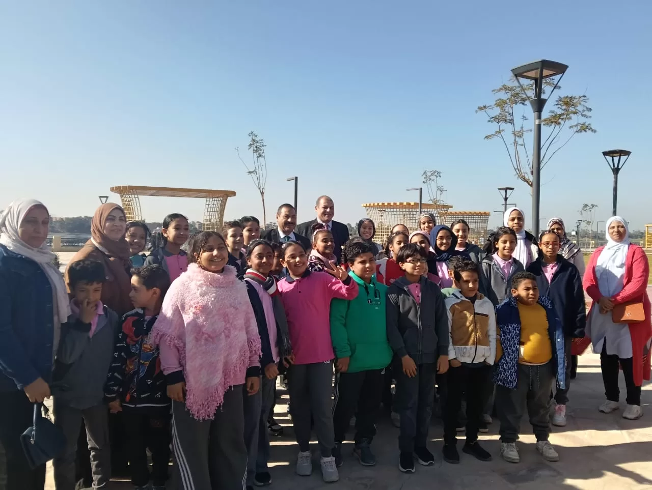 كورنيش النيل بقنا يستقبل أكثر من 60 رحلة مدرسية 39 - جريدة المساء