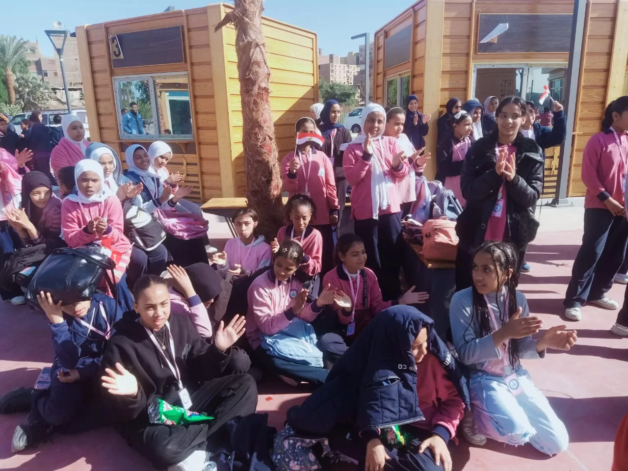 كورنيش النيل بقنا يستقبل أكثر من 60 رحلة مدرسية 29 - جريدة المساء