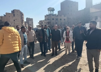 نائب محافظ الجيزة يتفقد أعمال تطوير طريق الحفرية.. لربط محور كمال عامر بالدائرى 24 - جريدة المساء نائب محافظ الجيزة يتفقد أعمال تطوير طريق الحفرية.. لربط محور كمال عامر بالدائرى 23 - جريدة المساء