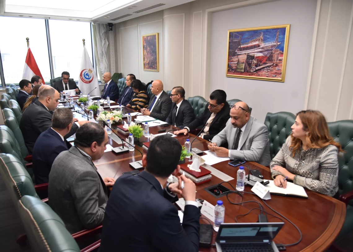 وزير الصحة فى اجتماعه مع مجلس إدارة الاسعاف : تحريك أسعار بعض الخدمات غير الطارئة لضمان استمراريتها بأعلى جودة 18 - جريدة المساء