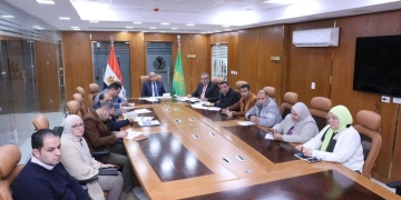 محافظ المنيا يستعرض إنجازات التصالحات واسترداد أراضي الدولة 1 - جريدة المساء