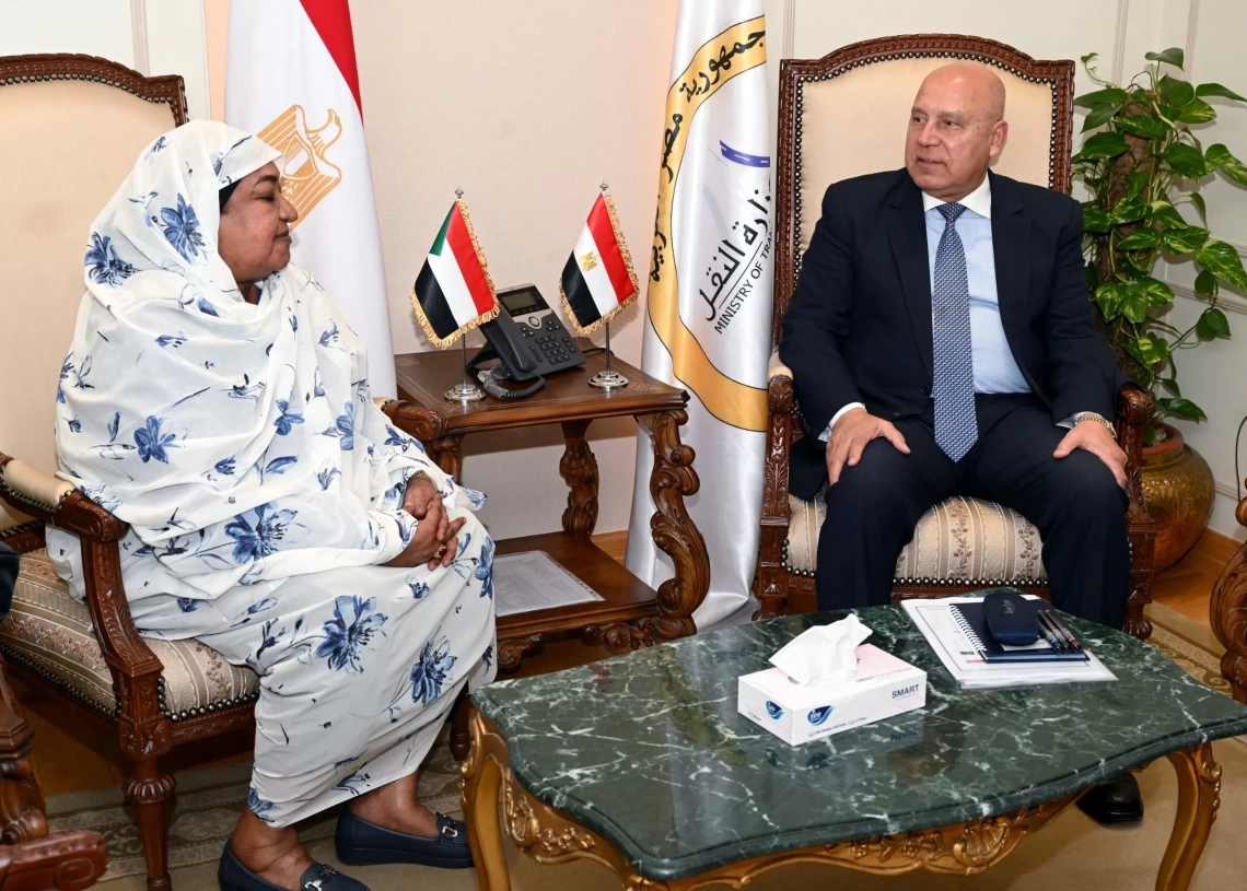 كامل الوزير يبحث مع وزيرة الصناعة السودانية تعزيز التعاون الصناعي والتجاري بين البلدين 17 - جريدة المساء