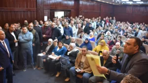 شعبة المواد الغذائية بالجيزة يعقدون اجتماعًا مع مسؤولي التموين لمناقشة تحديات القطاع 21 - جريدة المساء