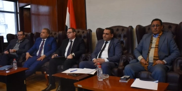 شعبة المواد الغذائية بالجيزة يعقدون اجتماعًا مع مسؤولي التموين لمناقشة تحديات القطاع 1 - جريدة المساء