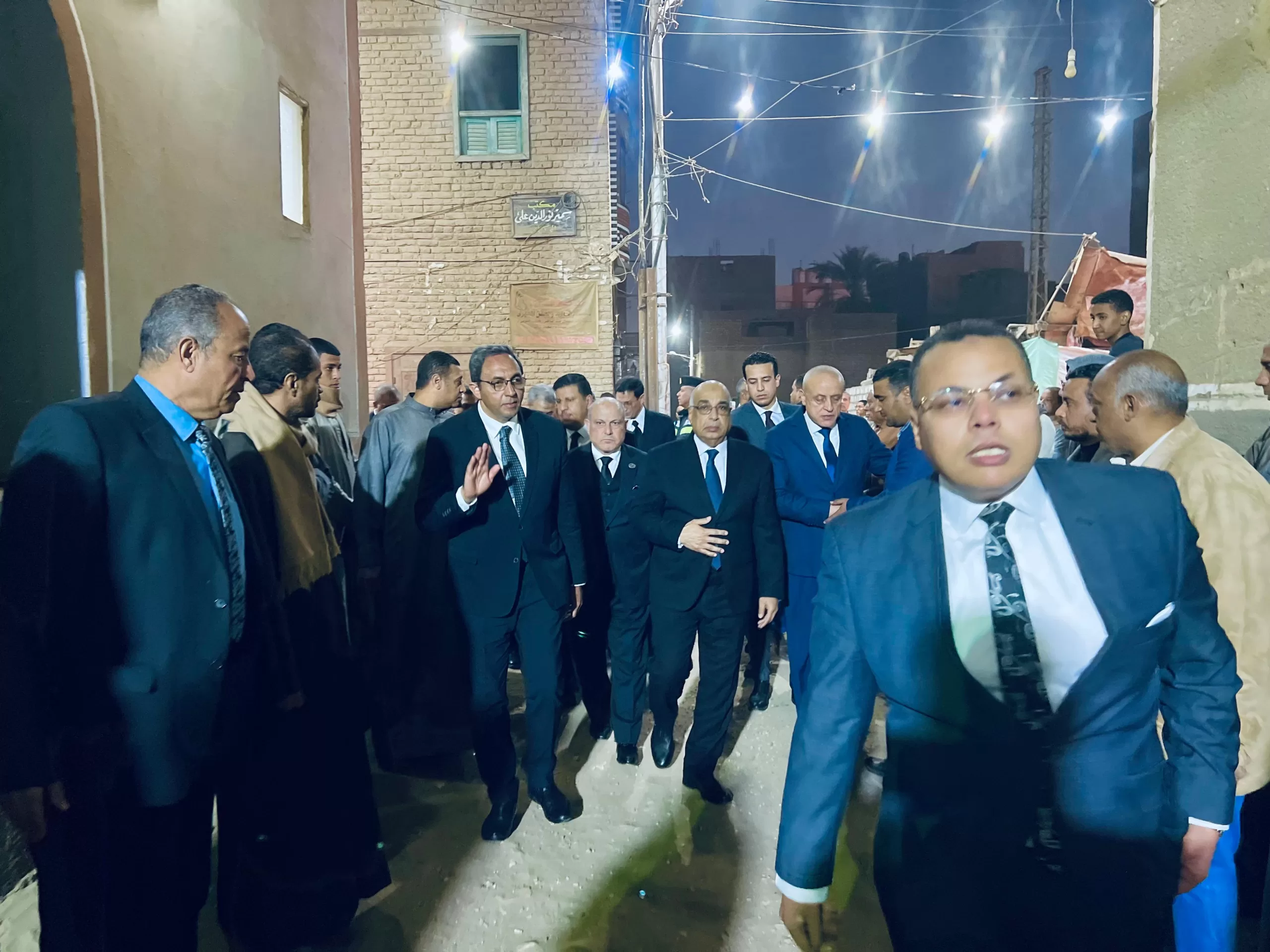 وزير العدل ومحافظا قنا والأقصر يقدمون واجب العزاء في شهيدة الواجب المستشارة سهام صبري الأنصاري بنقادة 33 - جريدة المساء