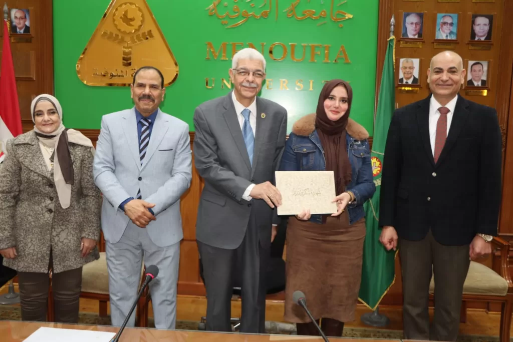 مجلس جامعة المنوفية يكرم الفائزين بمسابقة أفضل كلية في استقبال الطلاب 25 - جريدة المساء