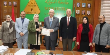 مجلس جامعة المنوفية يكرم الفائزين بمسابقة أفضل كلية في استقبال الطلاب 1 - جريدة المساء