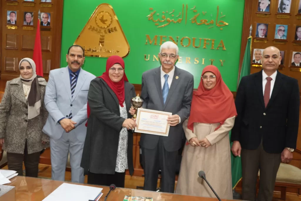 مجلس جامعة المنوفية يكرم الفائزين بمسابقة أفضل كلية في استقبال الطلاب 21 - جريدة المساء