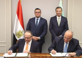 وزيرا الزراعة والإسكان يشهدان توقيع عقد اتفاق بين بحوث الصحراء و "المقاولون العرب" لإعادة تأهيل محطة الشيخ زويد 25 - جريدة المساء