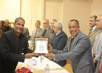 نقابة العاملين بهيئة قناة السويس تكرم المحالين إلى التقاعد 22 - جريدة المساء