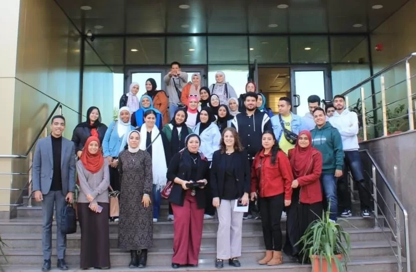 "كيف نبني تحقيق احترافي"..ورشة بإعلام عين شمس 15 - جريدة المساء