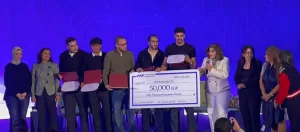 فريق الذكاء الاصطناعي بعين شمس يحصد جائزة أفضل مشروع 23 - جريدة المساء