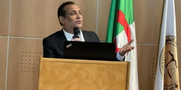 بعد حصوله على وسام التميز من جامعة الجزائر جامعة بيان بأربيل تستضيف صلاح هاشم يناير المقبل 1 - جريدة المساء