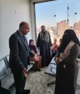 لم يترك الصوت يضيع.. محافظ المنيا يعود بخطواته ليحتضن وجع مريض 29 - جريدة المساء