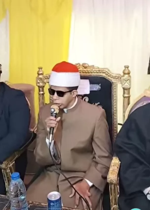 سيارة و 10 آلاف جنيه وفى ممر شرفى..أهالى "طبلوها"يكرمون عبد الرحمن "الأول"بمسابقة القرآن العالمية 33 - جريدة المساء سيارة و 10 آلاف جنيه وفى ممر شرفى..أهالى "طبلوها"يكرمون عبد الرحمن "الأول"بمسابقة القرآن العالمية 32 - جريدة المساء