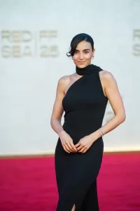 أصداء إيجابية ل "محاربة الصحراء" بعرضه الأول في الشرق الأوسط بمهرجان البحر الأحمر 23 - جريدة المساء أصداء إيجابية ل "محاربة الصحراء" بعرضه الأول في الشرق الأوسط بمهرجان البحر الأحمر 22 - جريدة المساء