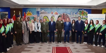 قوات الدفاع الشعبى تنظم زيارة لطلبة جامعة القاهرة ومدارس التأسيس العسكرى لمستشفى أبو الريش للأطفال   1 - جريدة المساء