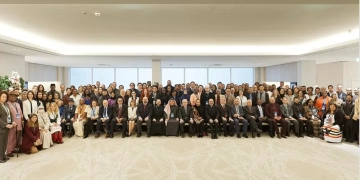 “كايسيد” يحتفي في لشبونة بالذكرى العاشرة لبرنامج الزمالة الدولية لبناء قدرات القيادات في مجال الحوار 2 - جريدة المساء “كايسيد” يحتفي في لشبونة بالذكرى العاشرة لبرنامج الزمالة الدولية لبناء قدرات القيادات في مجال الحوار 1 - جريدة المساء