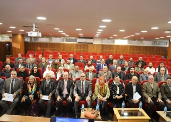 رئيس جامعة عين شمس يكرم المهندسين المشاركين في إنشاء المتحف المصري الكبير 30 - جريدة المساء رئيس جامعة عين شمس يكرم المهندسين المشاركين في إنشاء المتحف المصري الكبير 29 - جريدة المساء