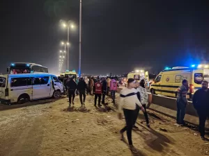 بالأسماء.. مصابو انقلاب ميكروباص بطريق القاهرة بمستشفى الشروق المركزى 21 - جريدة المساء