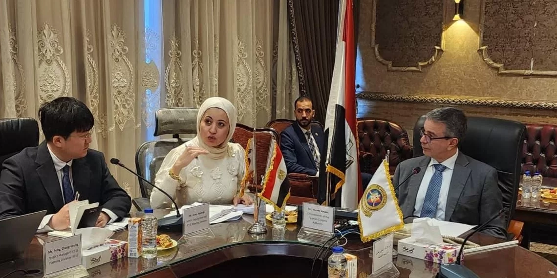 «الجمارك» تبحث مع نظيرتها الكورية تطوير منظومة التجارة الإلكترونية وتبادل الخبرات التقنية 19 - جريدة المساء «الجمارك» تبحث مع نظيرتها الكورية تطوير منظومة التجارة الإلكترونية وتبادل الخبرات التقنية 18 - جريدة المساء