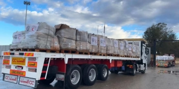 استمرار تدفق قوافل الهلال الأحمر المصرى لأهل غزة