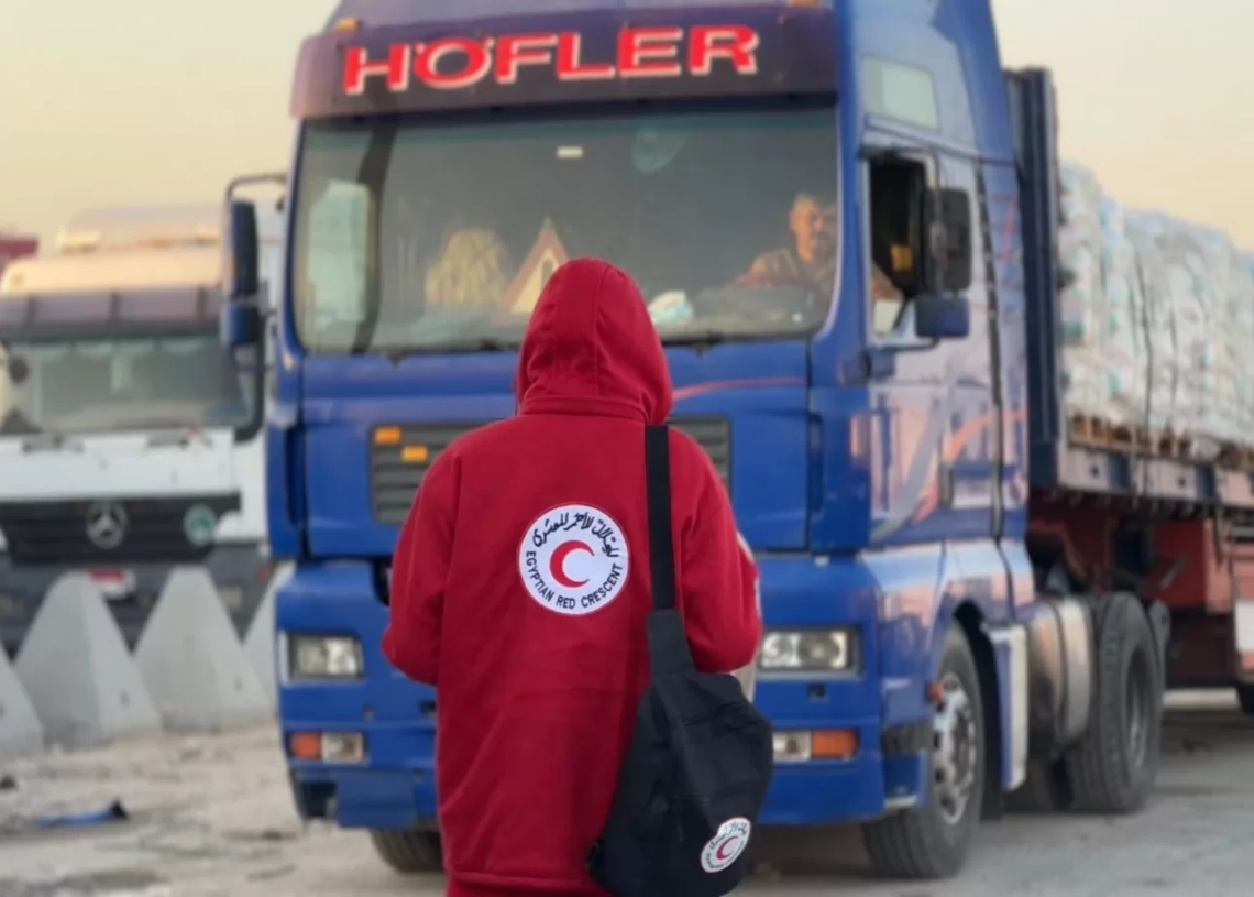 الهلال الأحمر المصرى فى يومه الداعم لأهل غزة الـ 87