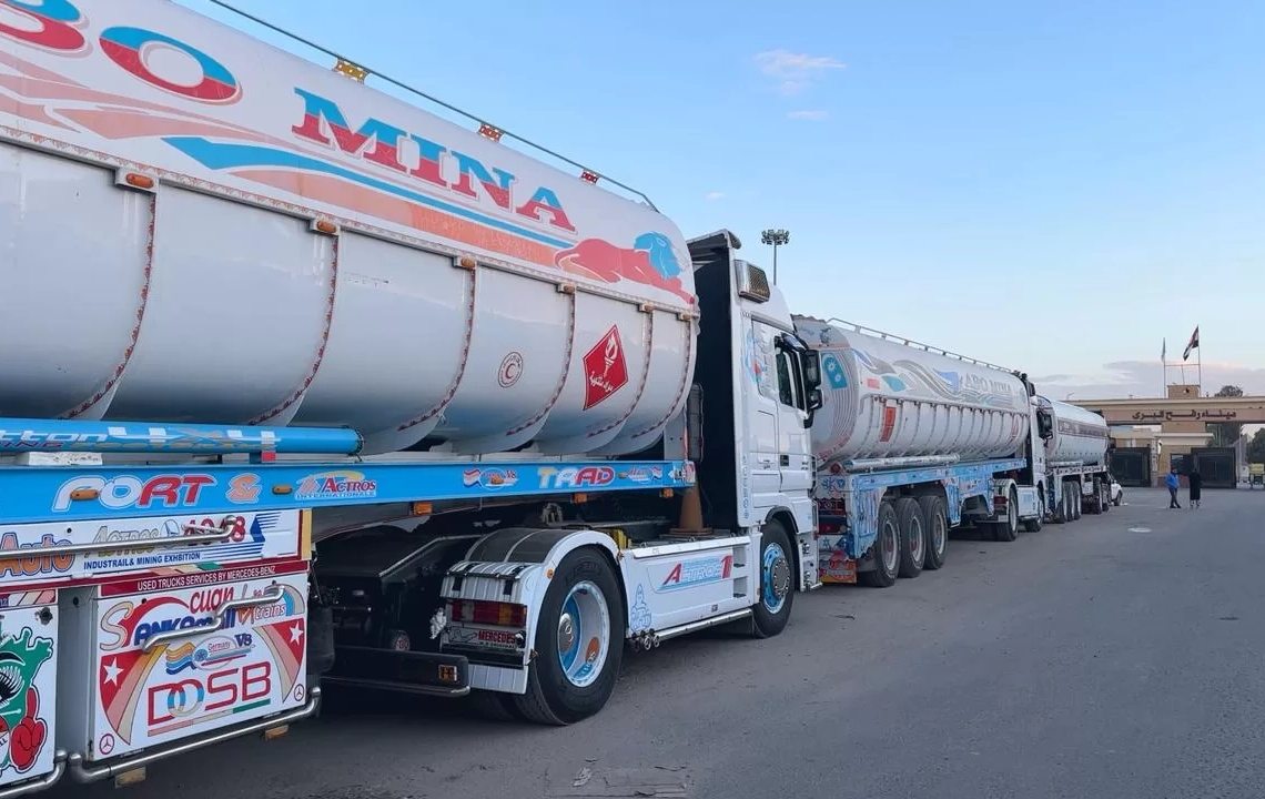 الهلال الأحمر المصرى يواصل إدخال المساعدات الشتوية لأهل غزة