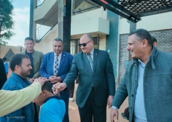 مدير إدارة المنيا التعليمية يتفقد استعداد المدارس لامتحانات نصف العام 17 - جريدة المساء