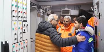 جولة تفقدية لرئيس صرف إسكندرية أثناء الأمطار 1 - جريدة المساء