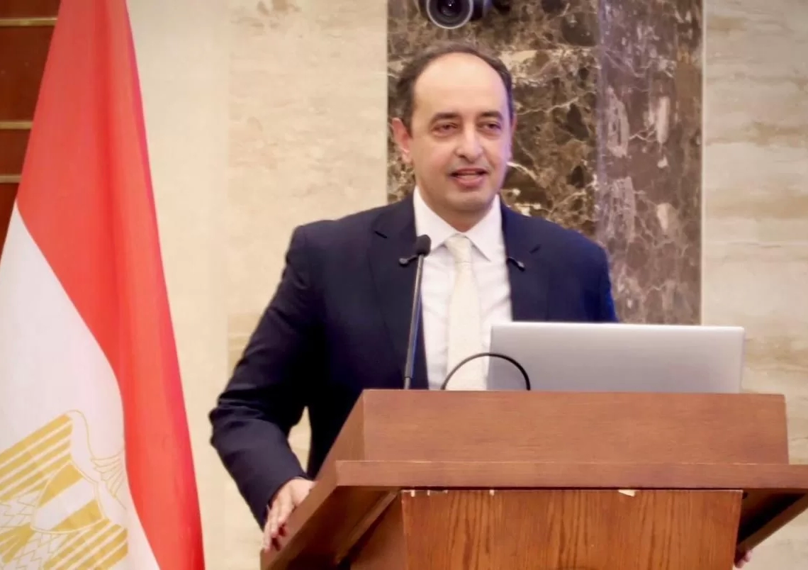 د. عمرو عثمان