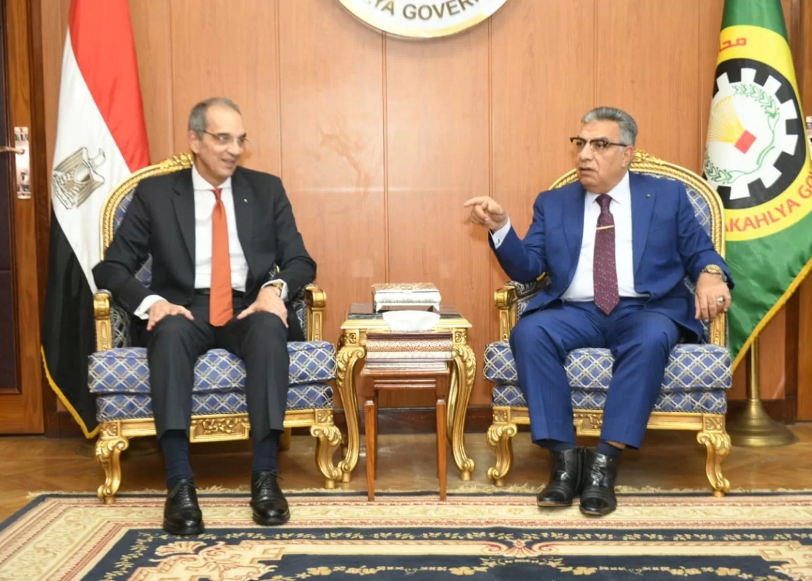 محافظ الدقهلية يستقبل وزير الاتصالات لدفع التحول الرقمي بالمحافظة 20 - جريدة المساء محافظ الدقهلية يستقبل وزير الاتصالات لدفع التحول الرقمي بالمحافظة 19 - جريدة المساء
