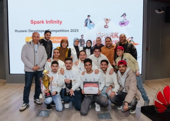 رئيس جامعه كفرالشيخ كرم طلاب كلية الذكاء الاصطناعي الفائزين بالمركز الأول في مسابقة Huawei Developer Competition 2025 29 - جريدة المساء