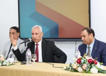 رئيس جامعة المنيا يعقد لقاءً موسعًا مع أعضاء هيئة التدريس بكلية الفنون الجميلة استعداداً لليوبيل الذهبي للجامعة . 23 - جريدة المساء