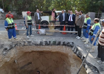 اللواء رمضان يتابع إصلاح هبوط مفاجئ بـ "الشارع التجاري" في الإسماعيلية 25 - جريدة المساء