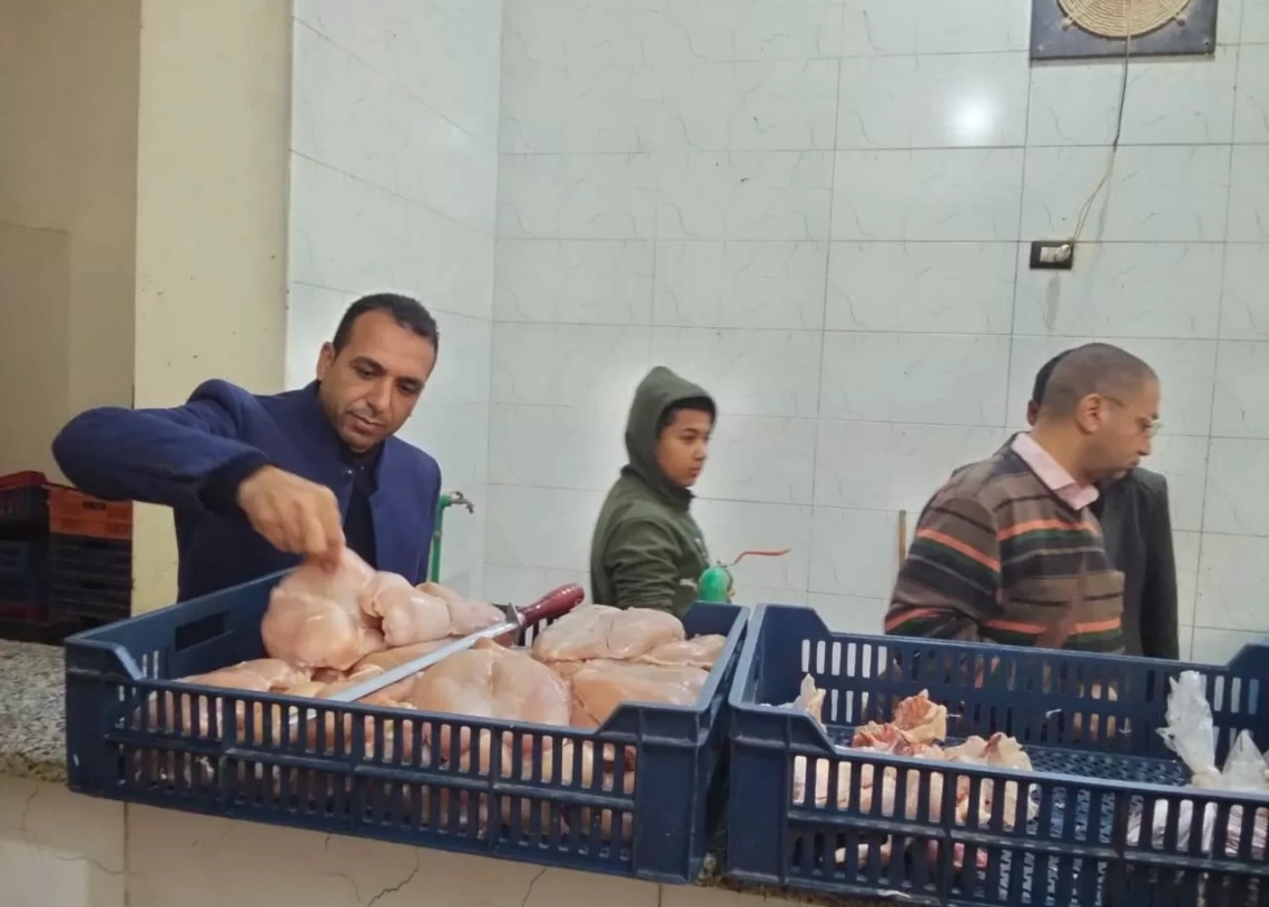 محافظ المنيا يوجّه بتكثيف الحملات التموينية على المخابز والأسواق 19 - جريدة المساء