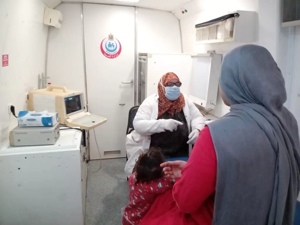 قافلة طبية تُقدم 740 خدمة مجانية لأهالي قرية بني عفان ببنى سويف 19 - جريدة المساء