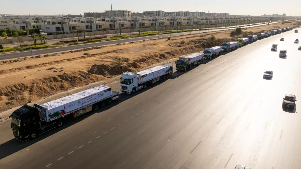 انطلاق قافلة تحيا مصر محُملة بأكثر من 350 طن من المساعدات المصرية لقطاع غزة 21 - جريدة المساء