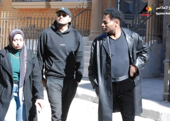 الممثل والمنتج الأمريكي Odain Watson يتجول فى استديوهات وشوارع مدينة الإنتاج الإعلامي 21 - جريدة المساء