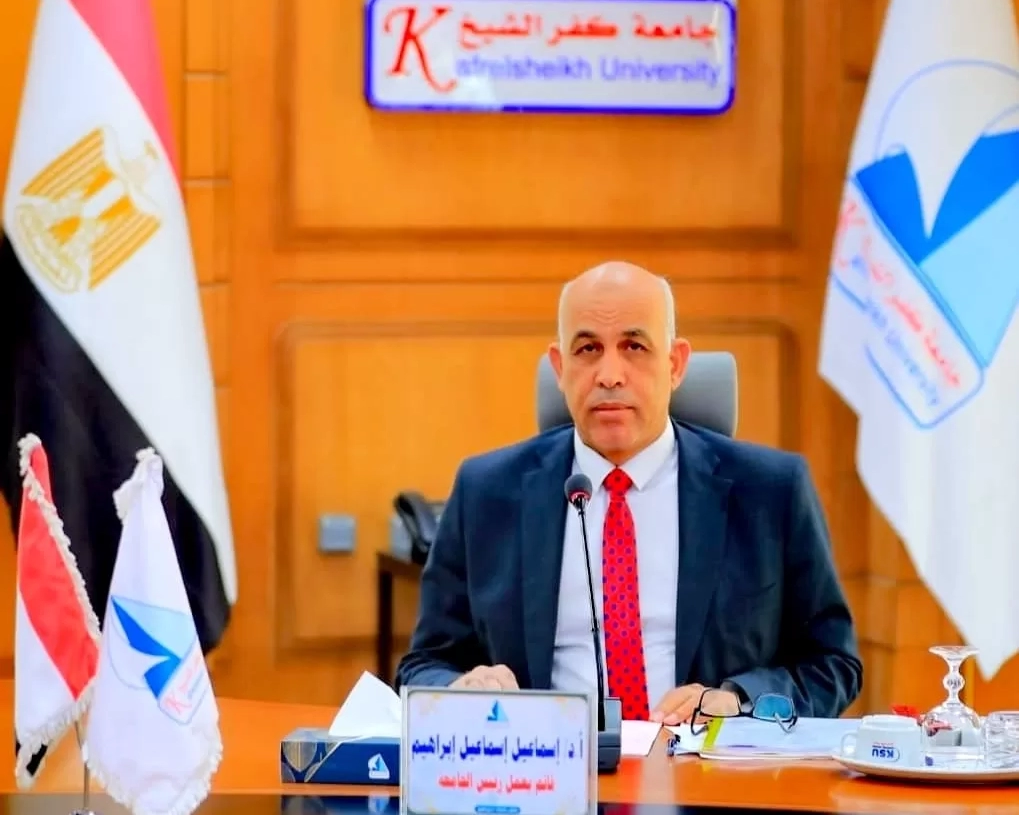 رئيس جامعة كفر الشيخ يهنئ البابا تواضروس بعيد الميلاد المجيد 18 - جريدة المساء رئيس جامعة كفر الشيخ يهنئ البابا تواضروس بعيد الميلاد المجيد 17 - جريدة المساء