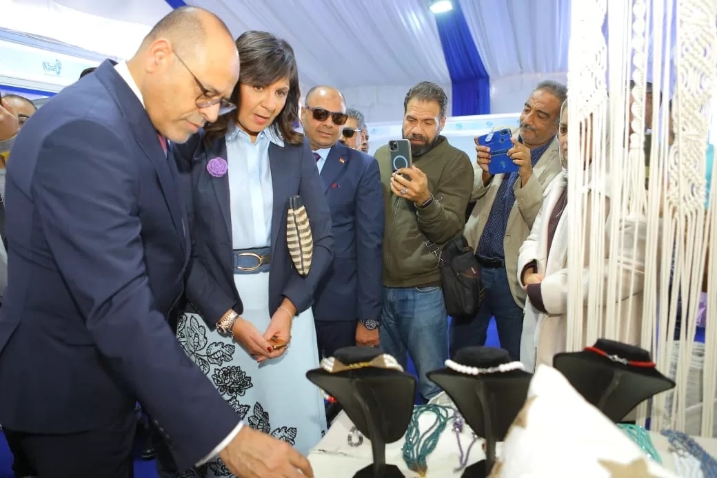 نبيلة مكرم: «تمكين» تفتح آفاق التدريب وتسويق منتجات السيدات 19 - جريدة المساء