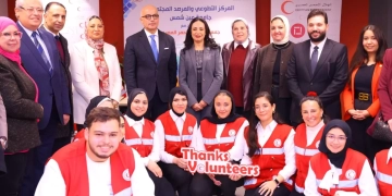 الهلال الأحمر يعزز ثقافة التطوع ويؤهل طلاب عين شمس 1 - جريدة المساء