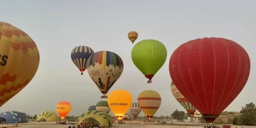 بسبب الأحوال الجوية.. تعليق رحلات البالون الطائر بالأقصر لليوم الثالث 1 - جريدة المساء