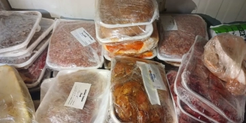 104 كيلو لحوم فاسدة و727 علبة سجائر مهربة نتاج حملة مفاجئة بمدينة الشروق 1 - جريدة المساء