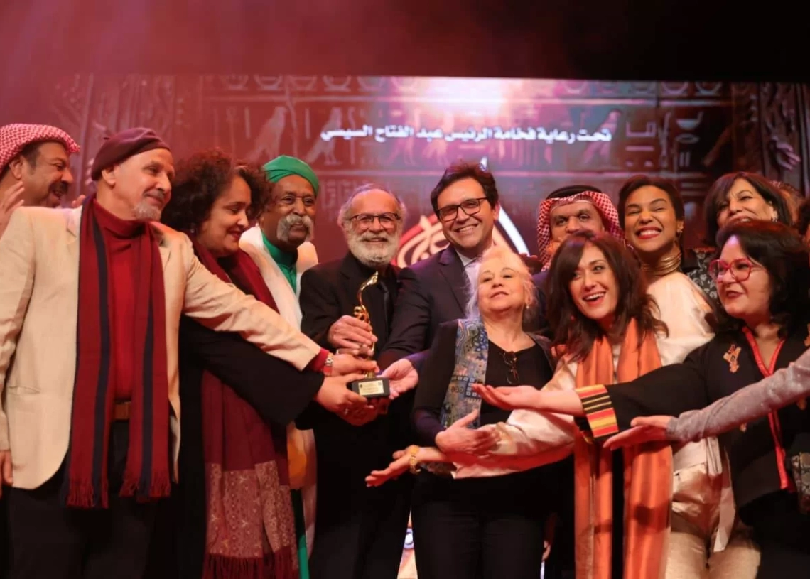 "هاربات" تونس يتوج بجائزة الشيخ القاسمي في مهرجان المسرح العربي 17 - جريدة المساء