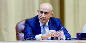 أولياء أمور يطالبون بإلغاء امتحان الهندسة بعد تأخره 3 ساعات بقنا 1 - جريدة المساء